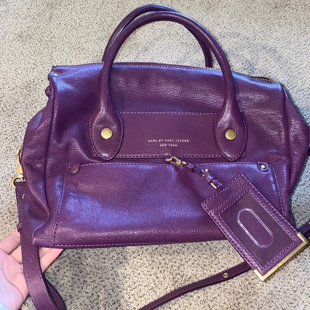 Marc Jacobs Maroon travel bag new condition